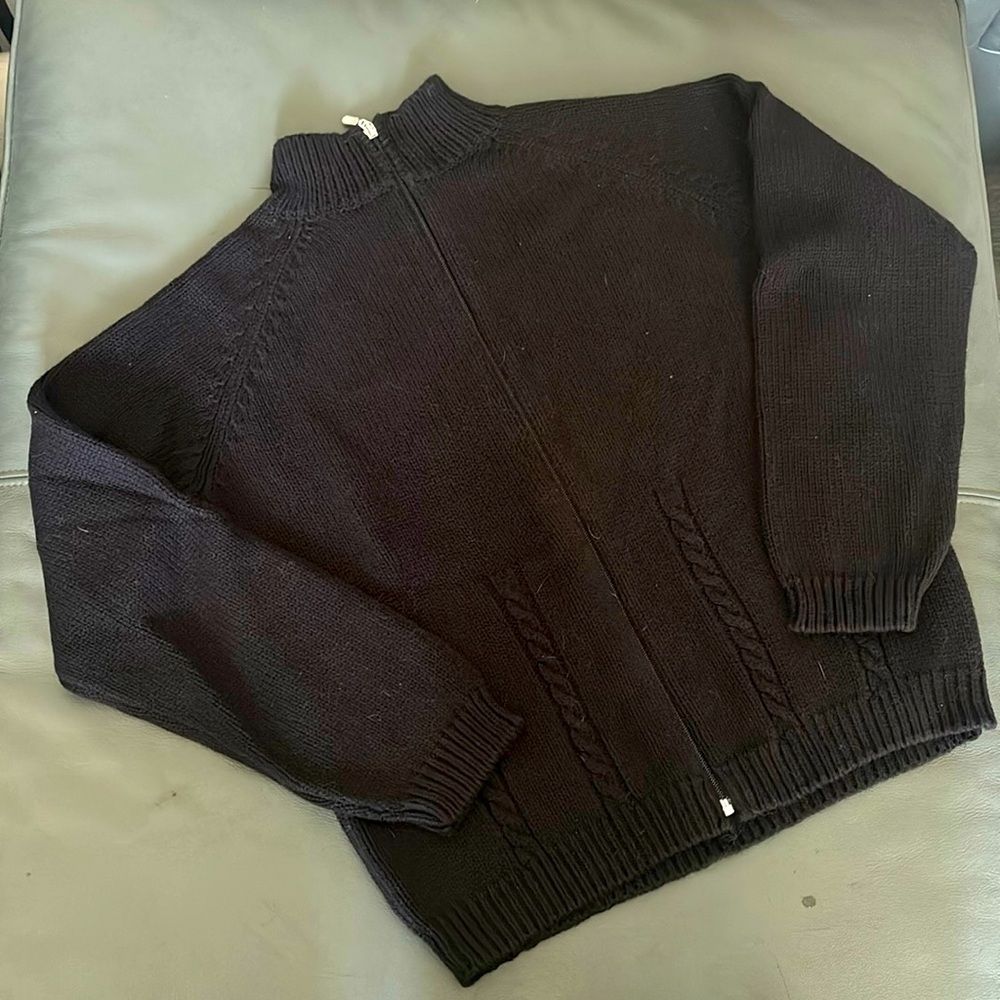 Sharp looking knit zip up sweater